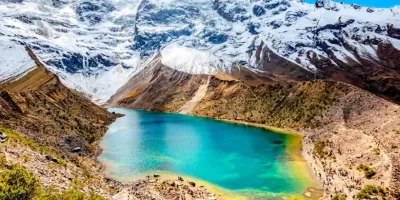 Explorando la belleza de la Laguna Humantay en Perú